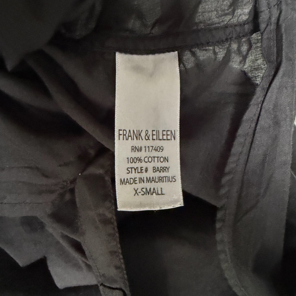 Frank & Eileen Barry Featherweight Button-Down - Picture 6 of 8